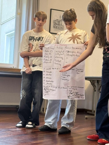 Messenger_creation_442E14A7-1259-4495-B673-1386D3D5C1E9