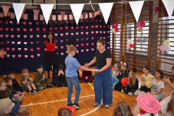 1b275e85-a6bc-46c1-8971-413235a7b0fb.jfif