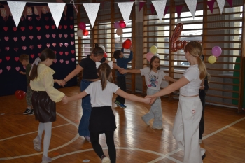 c3cf2093-b22f-438c-a3fd-19e0b1bba72e.jfif