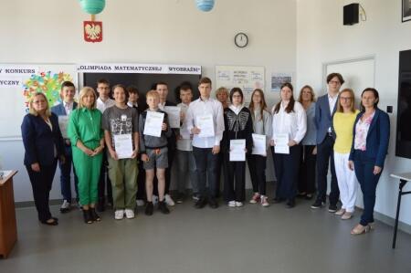 IV i IX miejsce w VI Powiatowym Konkursie Matematycznym ''Olimpiada Matematycznej Wyobraźni''
