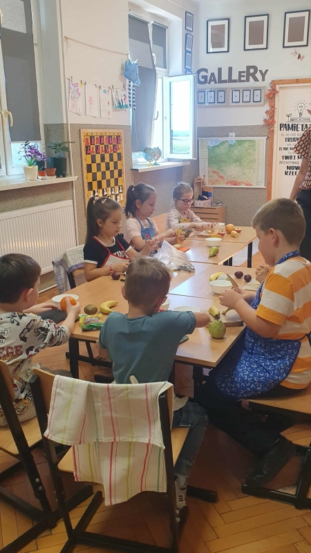 Z serii ''Lekcje praktyczne cz. 1'' - SAŁATKA OWOCOWA