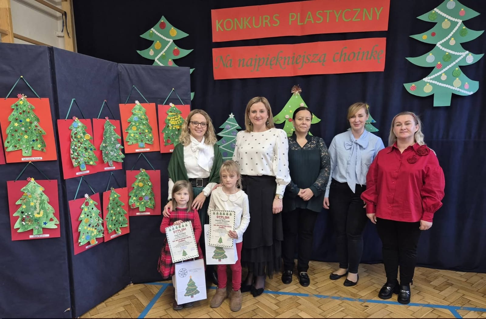 Konkurs plastyczny ''Na najpiękniejszą choinkę''