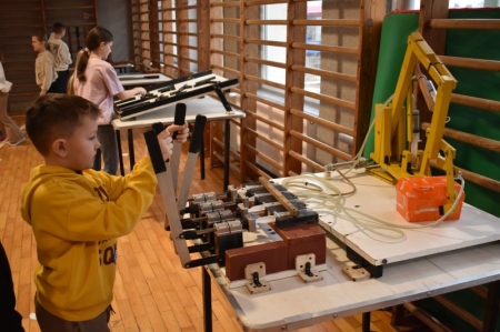 Warsztatach z modelami edukacyjnymi „Wynalazki Leonarda da Vinci”