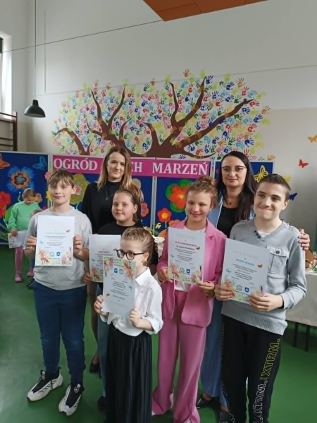 Gala rozdania nagród - V Powiatowy Konkurs Plastyczny '' OGRÓD MOICH MARZEŃ''